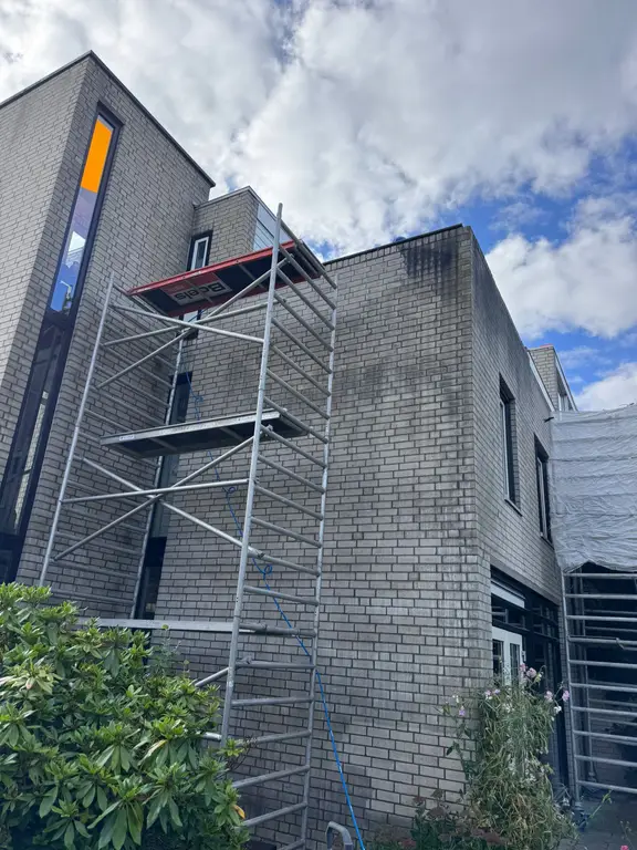 Gevelproject Zoetermeer: Professionele gevelreiniging, gevel impregneren en herstel voegwerk