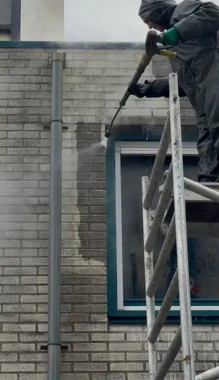 Gevelreiniging & impregneren: tussenwoning Delft