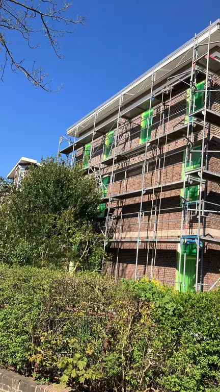 Grondige gevelrenovatie en vochtbestrijding VvE Rijswijk