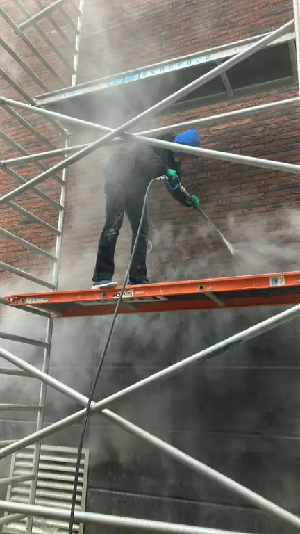 Gevel reinigen in Delft